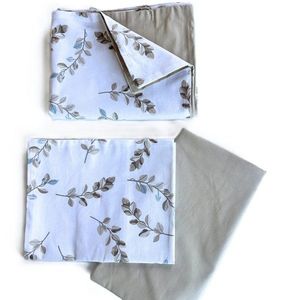 Lenjerie cu 3 piese din bumbac organic pentru patut 120x60 cm Twindeco Alb cu frunze maro imagine