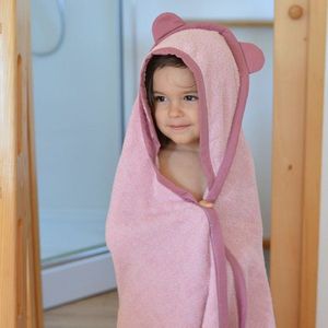 Prosop de baie cu gluga si urechi pentru copii 100x100 cm din bumbac Twindeco Rose imagine
