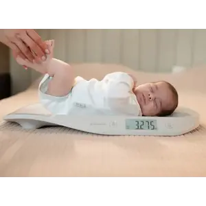 Imagine Cantar digital pentru bebelusi KikkaBoo Lyra Grey, design compact cu afisaj LCD cu lumina alba, functie Hold, functie tara, oprire automata dupa 2 minute, precizie de la 50g pana la 20kg, Suprafata concava ergonomica+centimetru