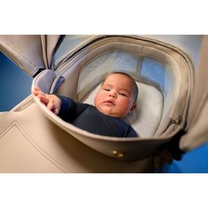 Imagine Landou pentru copii 0-6 luni Maxi-Cosi Cabin Cot Copper Terra 0-9 kg