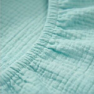 Imagine Cearceaf cu banda elastica pentru landoucarucior si cosulet copii Kerstin Premium Muslin Mint, realizat din muselina bumbac 100, dimensiune 80 x 38 cm