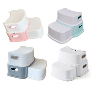 Imagine Inaltator pentru copii Little Mom White, cu baza stabila antiderapanta, design ergonomic cu doua trepte, manere laterale integrate, dimensiune 34 x 27.5 x 25.5 cm