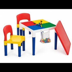 Imagine Set masuta 50.8X50.8X45.7 cm cu suprafata pentru joc de constructii si 2 scaune
