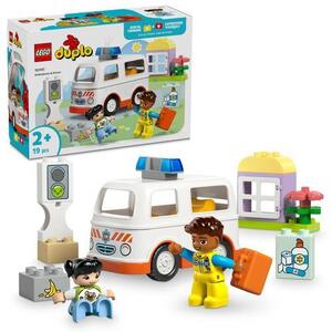 Imagine LEGO® DUPLO - Ambulanta si sofer 10447, 19 piese