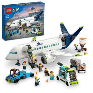 Imagine LEGO® City - Avion de pasageri 60367, 913 piese