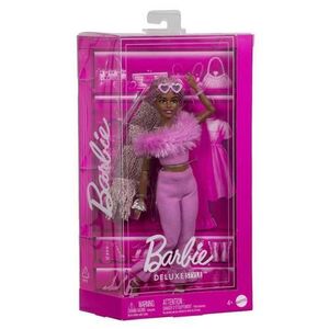 Imagine Papusa Barbie - Deluxe Style, cu Salopeta Roz Si Par Impletit