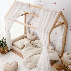 Imagine Set 2 baldachine din organza cu picouri pentru pat tip casuta Little Amy 2 x 385 cm pentru pat 140 x 200 cm alb